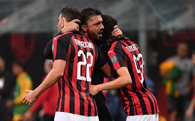 米兰电竞-维阿在米兰穿几号球衣